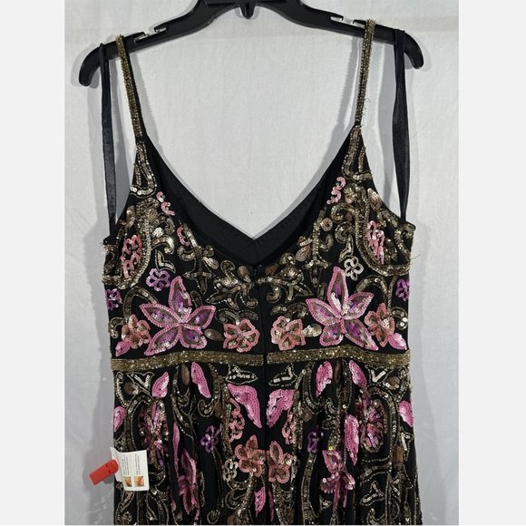 NWT $698 Mac Duggal [ 14‎ ] V-Neck Floral Embellished Gown in Black Pink - Picture 13 of 15